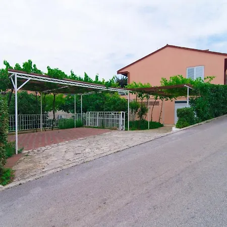 Pensionat Ljerka 3*